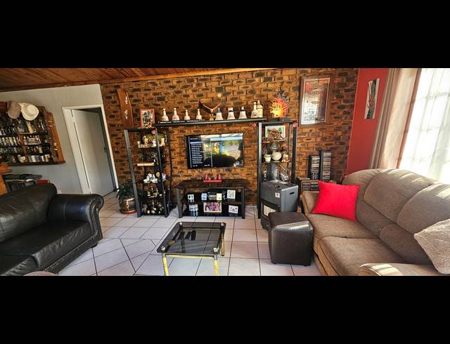 3 BEDROOM TOWNHOUSE FOR SALE IN RANDHART